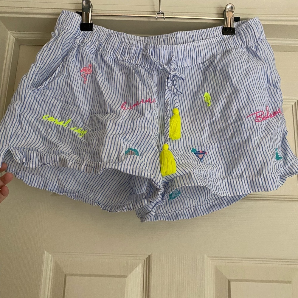 Vineyard Vines Striped Blue Women's Shorts with Embroidered Accents